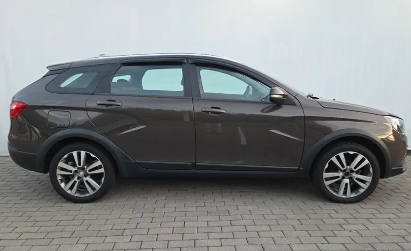 LADA (ВАЗ)