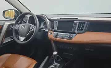 Toyota RAV4 2016 года за 74 990 BYN в Минск