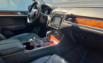 Volkswagen Touareg 2011 года за 44 590 BYN в Минск