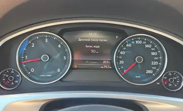 Volkswagen Touareg 2011 года за 44 590 BYN в Минск