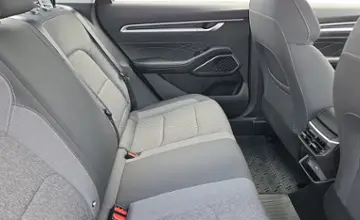 Geely Emgrand 2024 года за 42 990 BYN в Минск