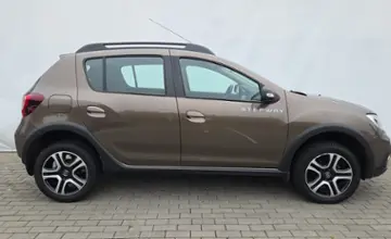 Renault Sandero 2018 года за 32 990 BYN в Минск