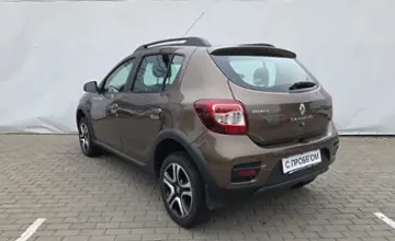 Renault Sandero 2018 года за 32 990 BYN в Минск
