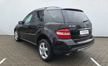 Mercedes-Benz M-Класс 2006 года за 31 990 BYN в Минск