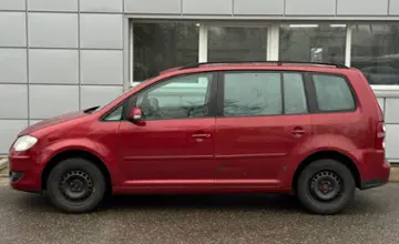 Volkswagen Touran 2006 года за 17 990 BYN в Витебск