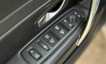 Renault Latitude 2012 года за 24 990 BYN в Витебск