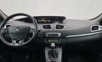 Renault Scenic 2015 года за 28 990 BYN в Минск