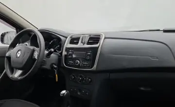 Renault Logan 2015 года за 28 590 BYN в Минск