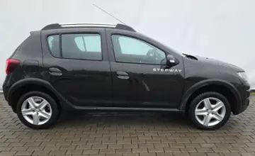 Renault Sandero 2017 года за 28 990 BYN в Минск