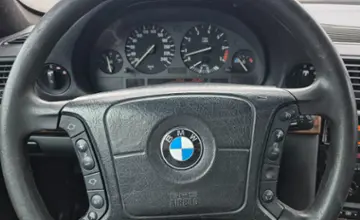 BMW 7 серии 1994 года за 10 390 BYN в Гомель