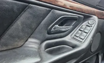 BMW 7 серии 1994 года за 10 390 BYN в Гомель