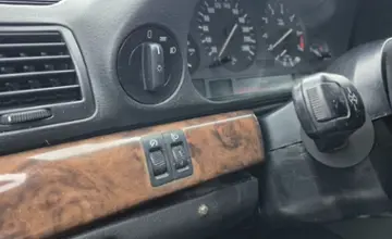 BMW 7 серии 1994 года за 10 390 BYN в Гомель