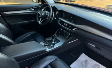 Alfa Romeo Stelvio 2017 года за 75 090 BYN в Минск