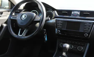 Skoda Superb 2015 года за 49 990 BYN в Минск