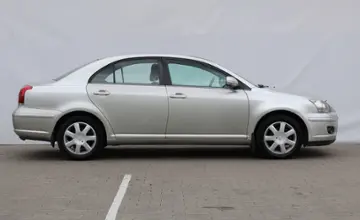 Toyota Avensis 2006 года за 16 990 BYN в Минск