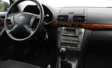 Toyota Avensis 2006 года за 16 990 BYN в Минск