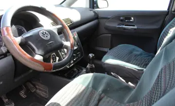 Volkswagen Sharan 2002 года за 17 990 BYN в Минск