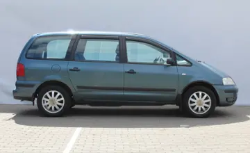 Volkswagen Sharan 2002 года за 17 990 BYN в Минск
