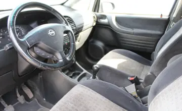 Opel Zafira 2002 года за 9 990 BYN в Минск