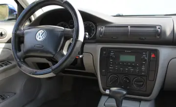 Volkswagen Passat 2002 года за 14 990 BYN в Минск