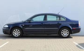 Volkswagen Passat 2002 года за 14 990 BYN в Минск