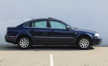 Volkswagen Passat 2002 года за 14 990 BYN в Минск