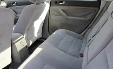 Volkswagen Passat 2002 года за 14 990 BYN в Минск