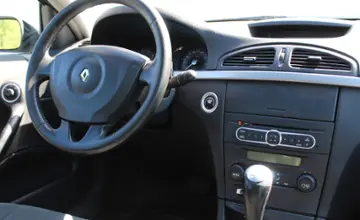 Renault Laguna 2005 года за 11 990 BYN в Минск