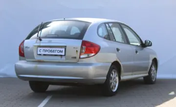 Kia Rio 2004 года за 4 990 BYN в Минск