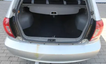 Kia Rio 2004 года за 4 990 BYN в Минск