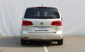 Volkswagen Touran 2010 года за 28 990 BYN в Минск