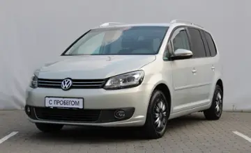Volkswagen Touran 2010 года за 28 990 BYN в Минск