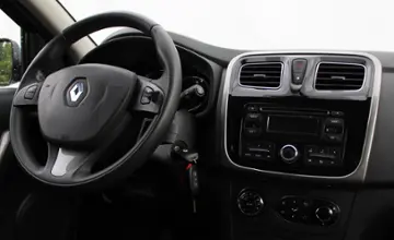 Renault Sandero 2017 года за 27 990 BYN в Минск