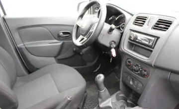 Renault Sandero 2019 года за 22 990 BYN в Минск