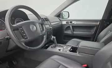 Volkswagen Touareg 2006 года за 27 990 BYN в Минск