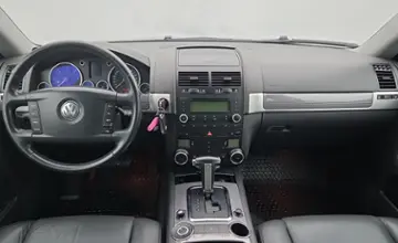 Volkswagen Touareg 2006 года за 27 990 BYN в Минск