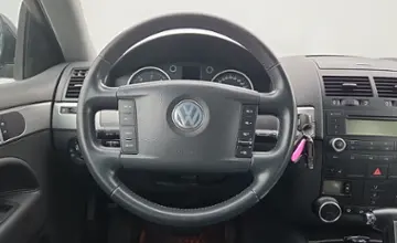 Volkswagen Touareg 2006 года за 27 990 BYN в Минск