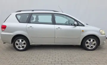 Toyota Avensis Verso 2003 года за 16 990 BYN в Минск