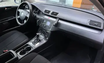 Volkswagen Passat 2006 года за 12 990 BYN в Гродно