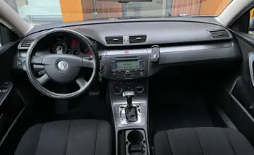 Volkswagen Passat 2006 года за 12 990 BYN в Гродно