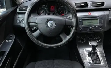 Volkswagen Passat 2006 года за 12 990 BYN в Гродно