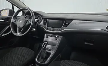 Opel Astra 2017 года за 30 990 BYN в Минск