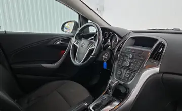 Opel Astra 2012 года за 26 990 BYN в Минск