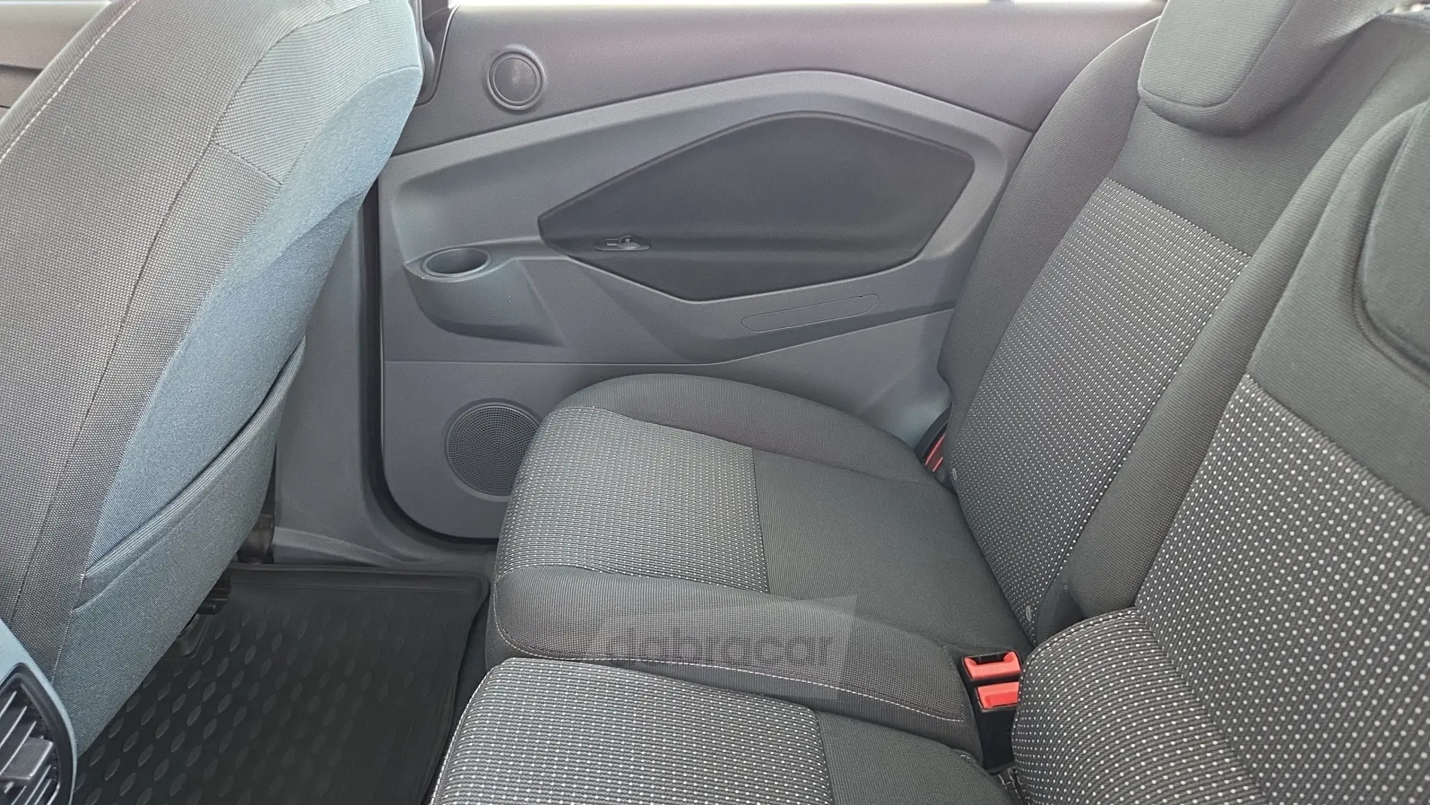  C-MAX