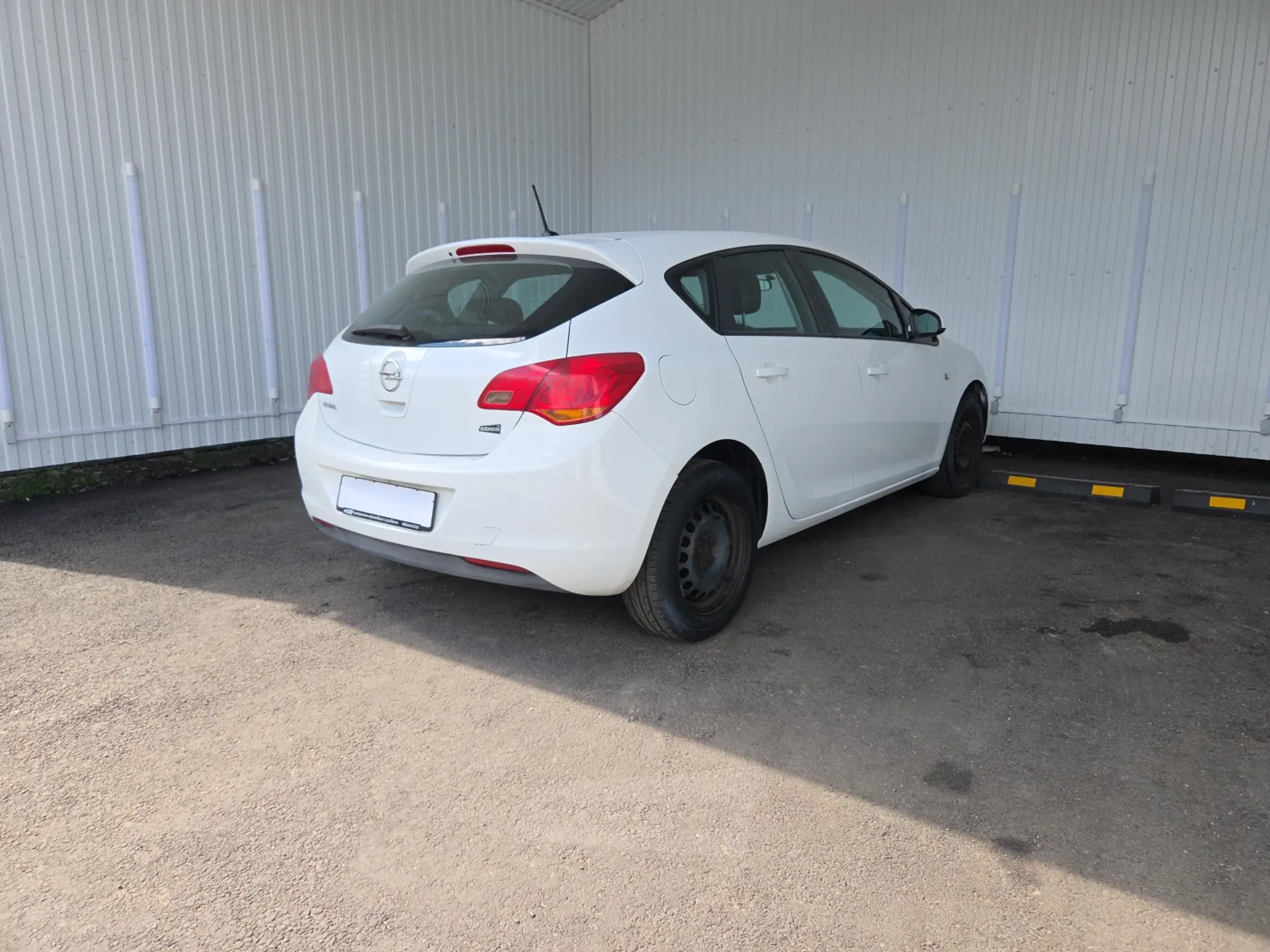  Astra