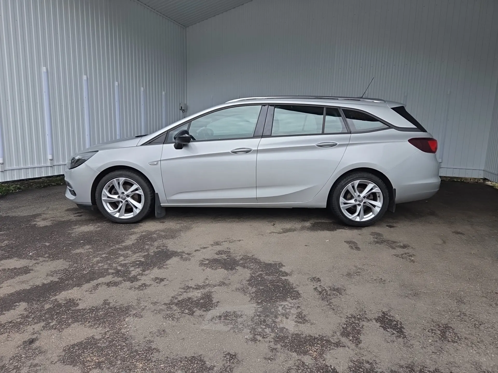  Astra