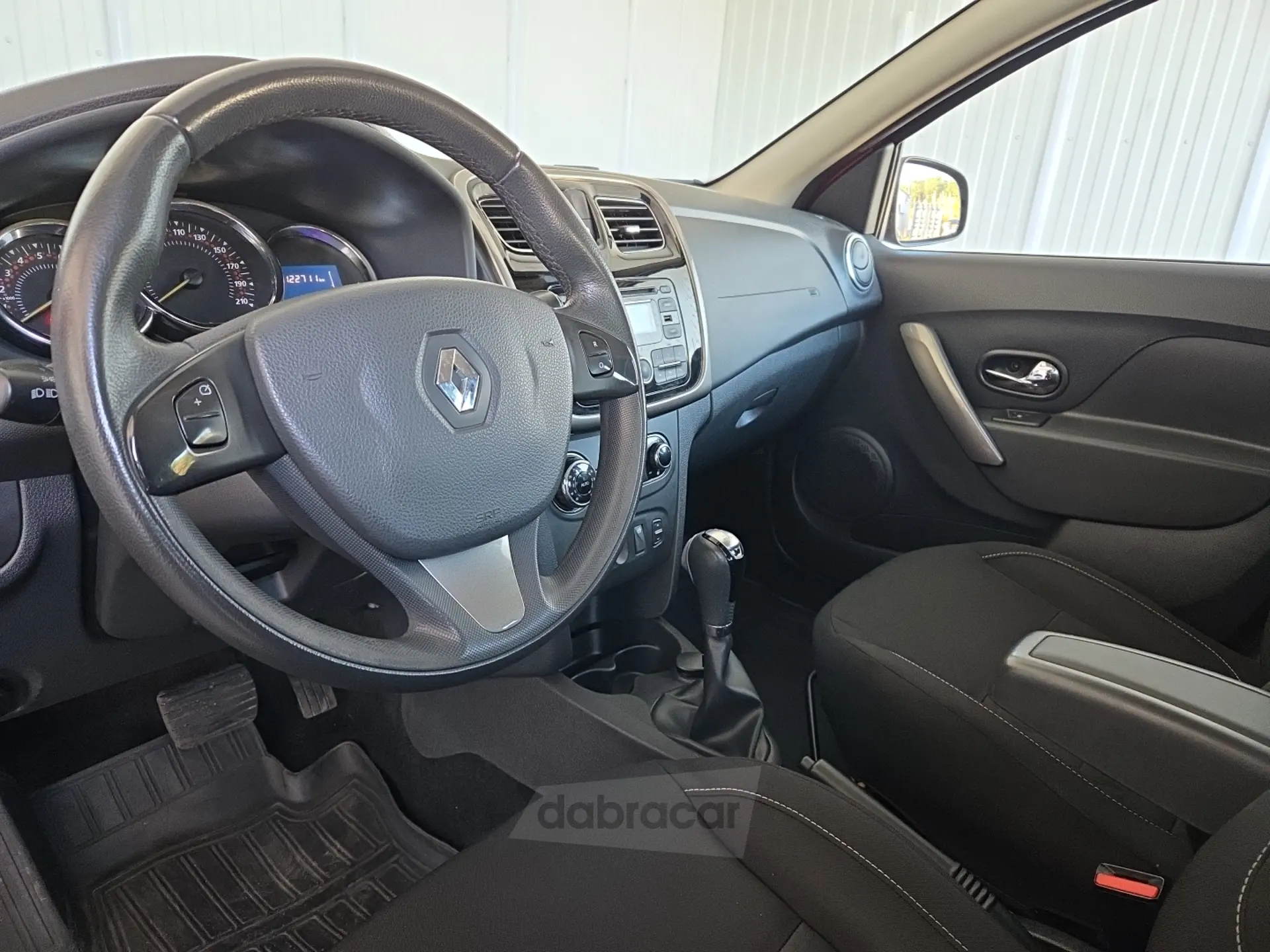  Sandero