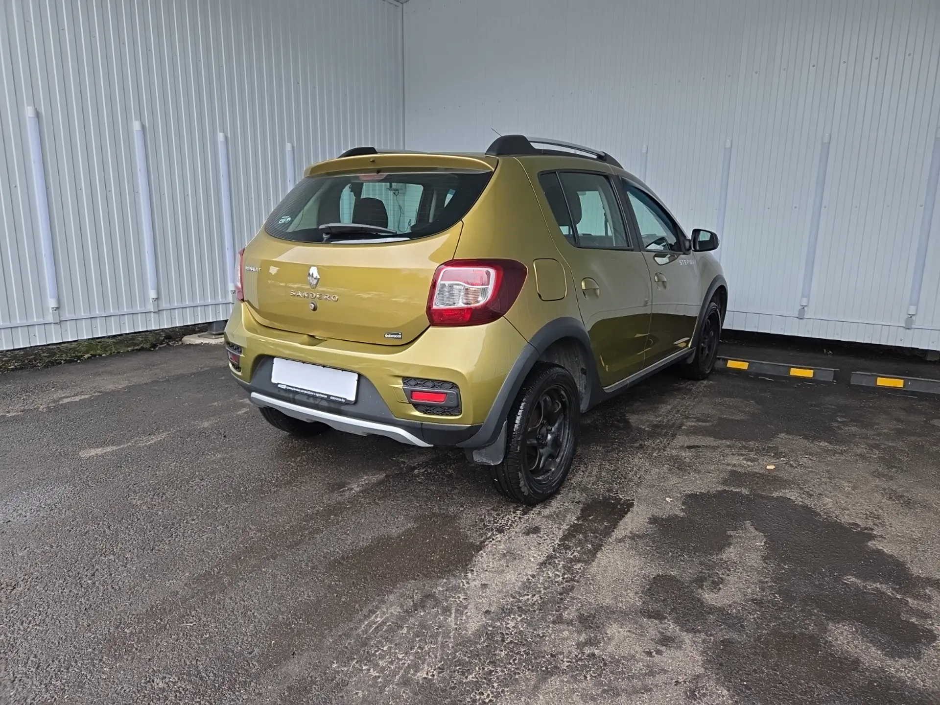  Sandero