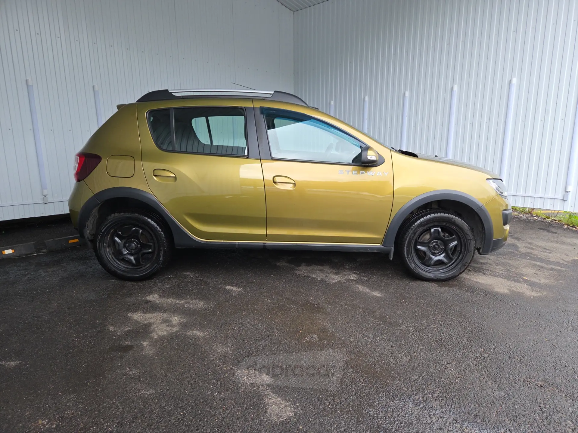  Sandero