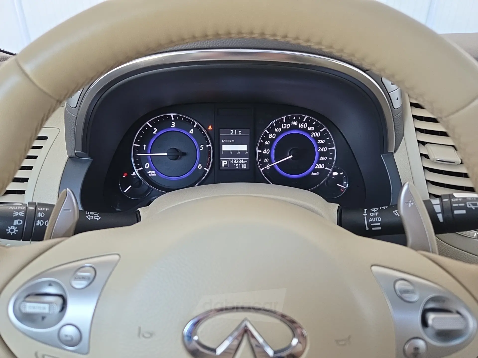  QX70